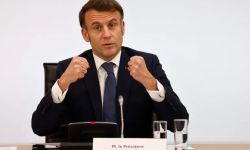 فرنسا تستضيف قمة أوروبية طارئة بشأن أوكرانيا